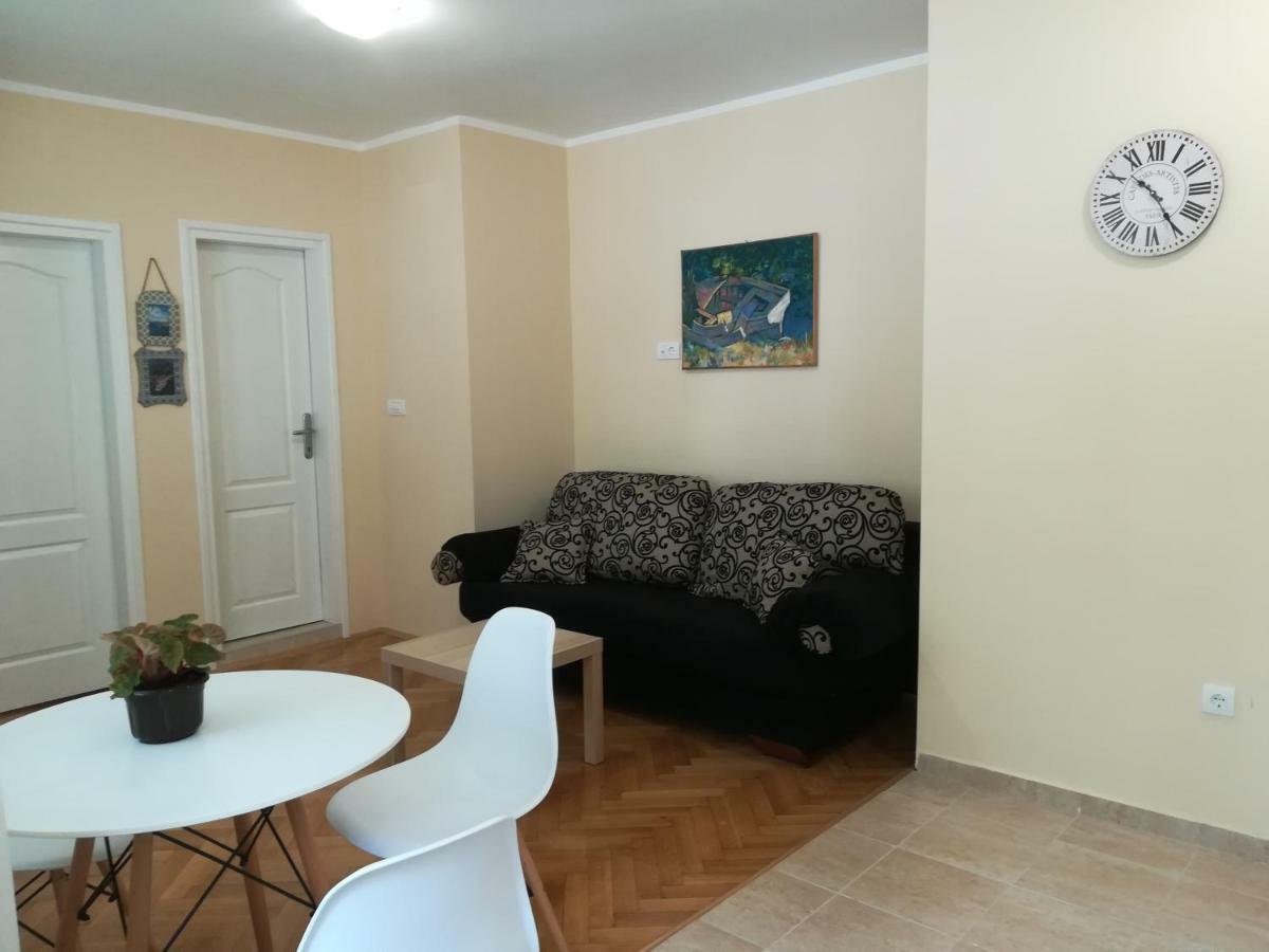 Apartment Nikolic Kotor Bagian luar foto