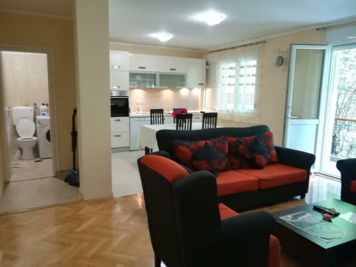 Apartment Nikolic Kotor Bagian luar foto