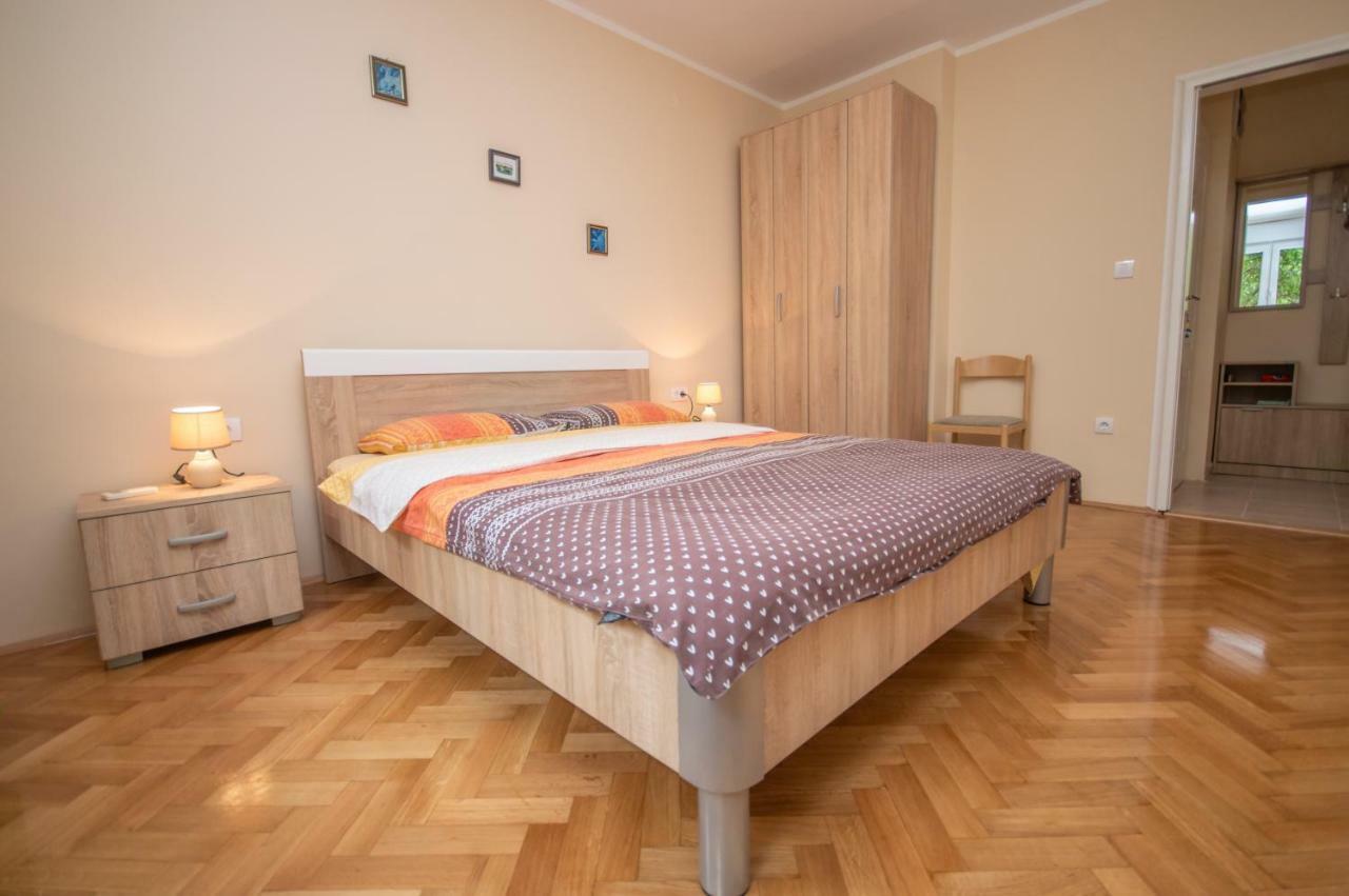 Apartment Nikolic Kotor Bagian luar foto